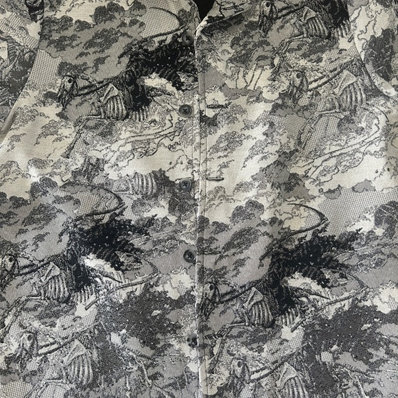 Rebel Vengeance Graphic Tapestry Button-Up Shirt | NWT Rare | Size M & L - Picture 3 of 10